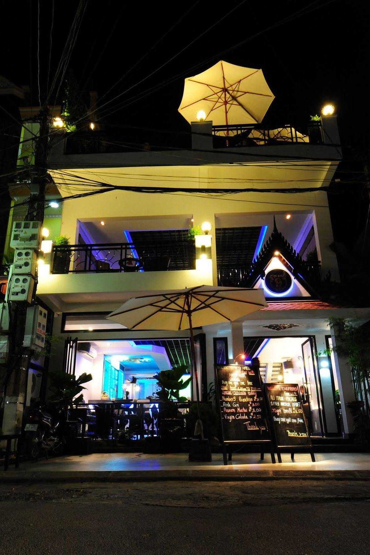 Number 9 Hotel Phnom Penh Esterno foto