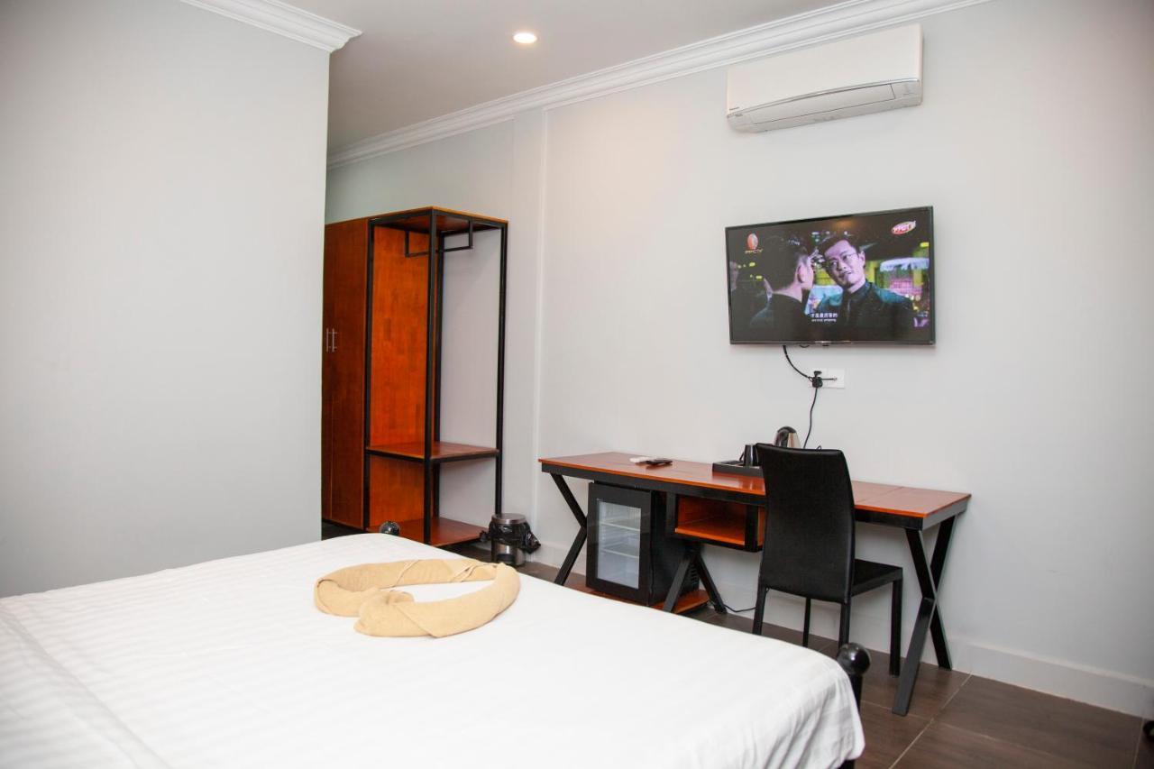 Number 9 Hotel Phnom Penh Esterno foto